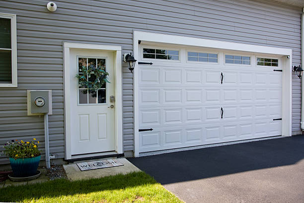 24/7 Emergency Garage Door Installation experts in Fortville, IN